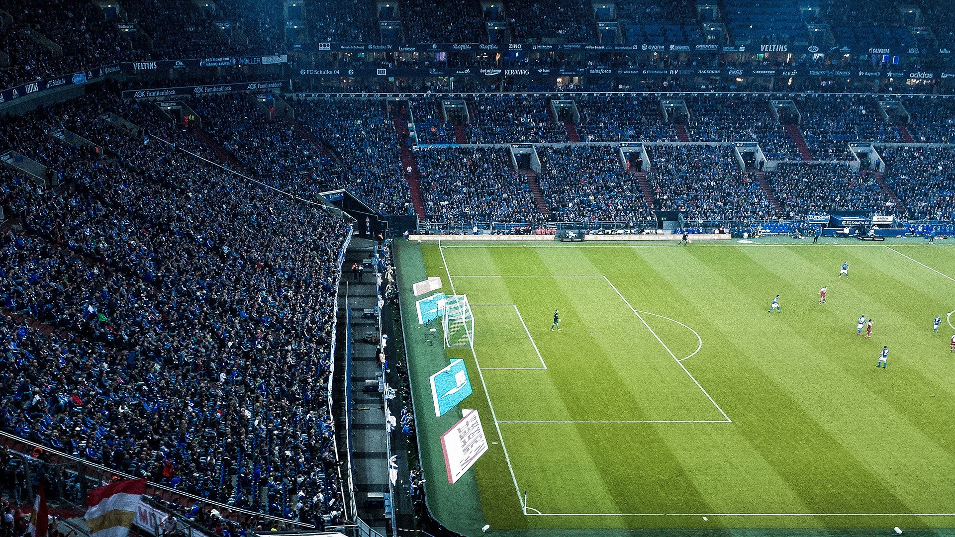 英超冲刺激烈：冠军悬念逐渐揭晓！，英超争冠